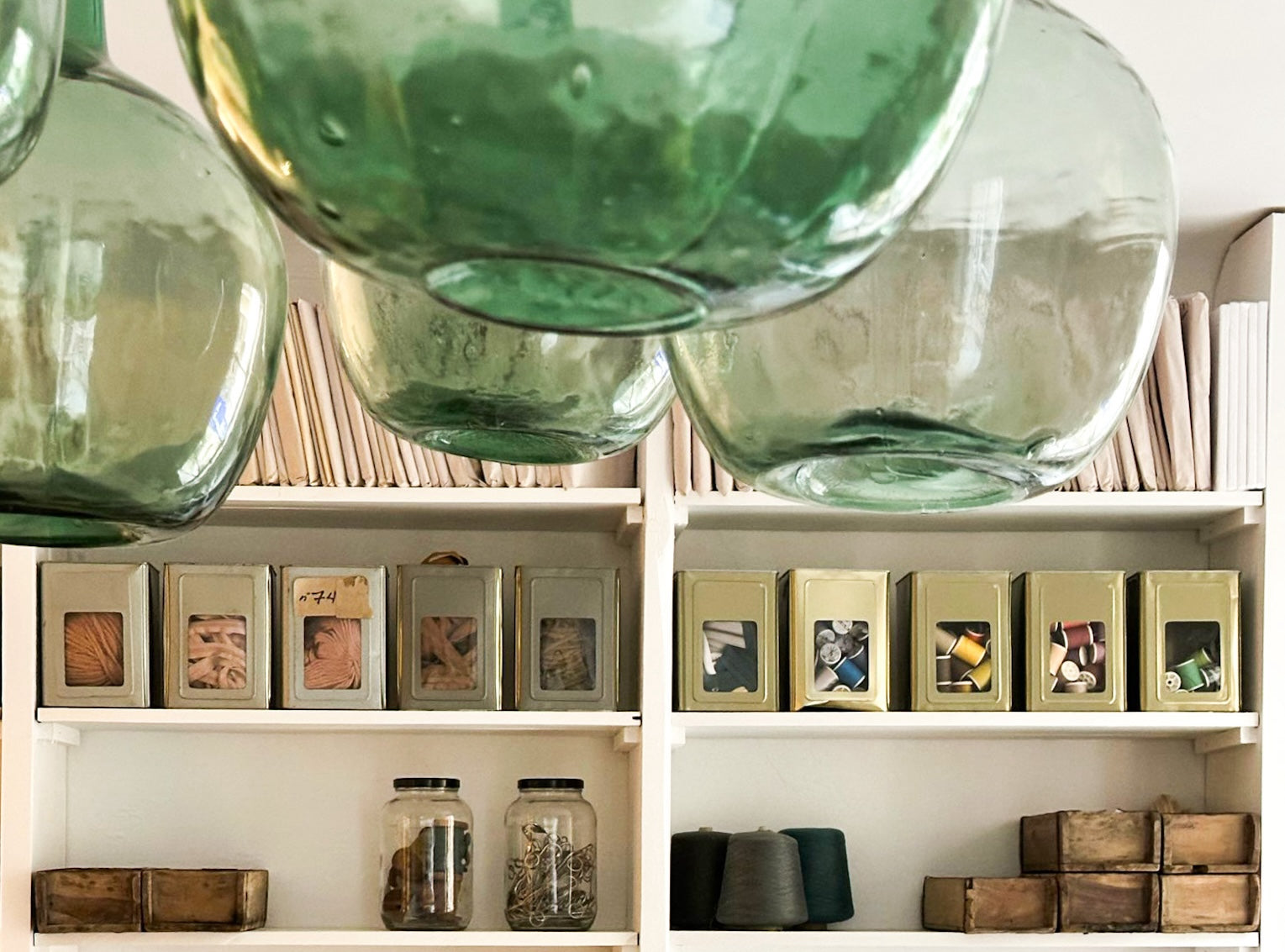 Le_petit_Atelier_2025_Mallorca_Chapter_5_Decor_Styling_008_5d55688e-dc40-43cc-b4a6-3caeb13786b0.jpg