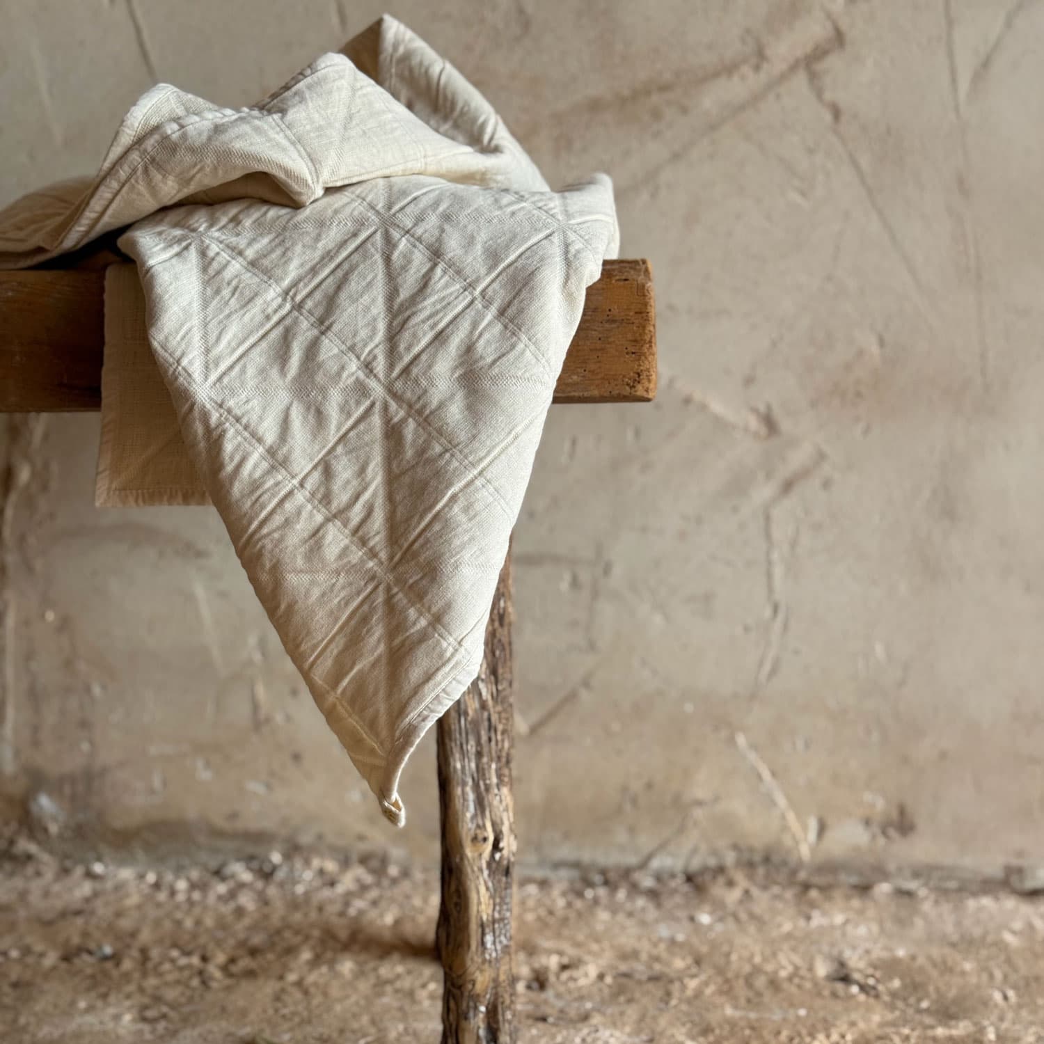 akira-blanket-oq-s000-natural-01.jpg
