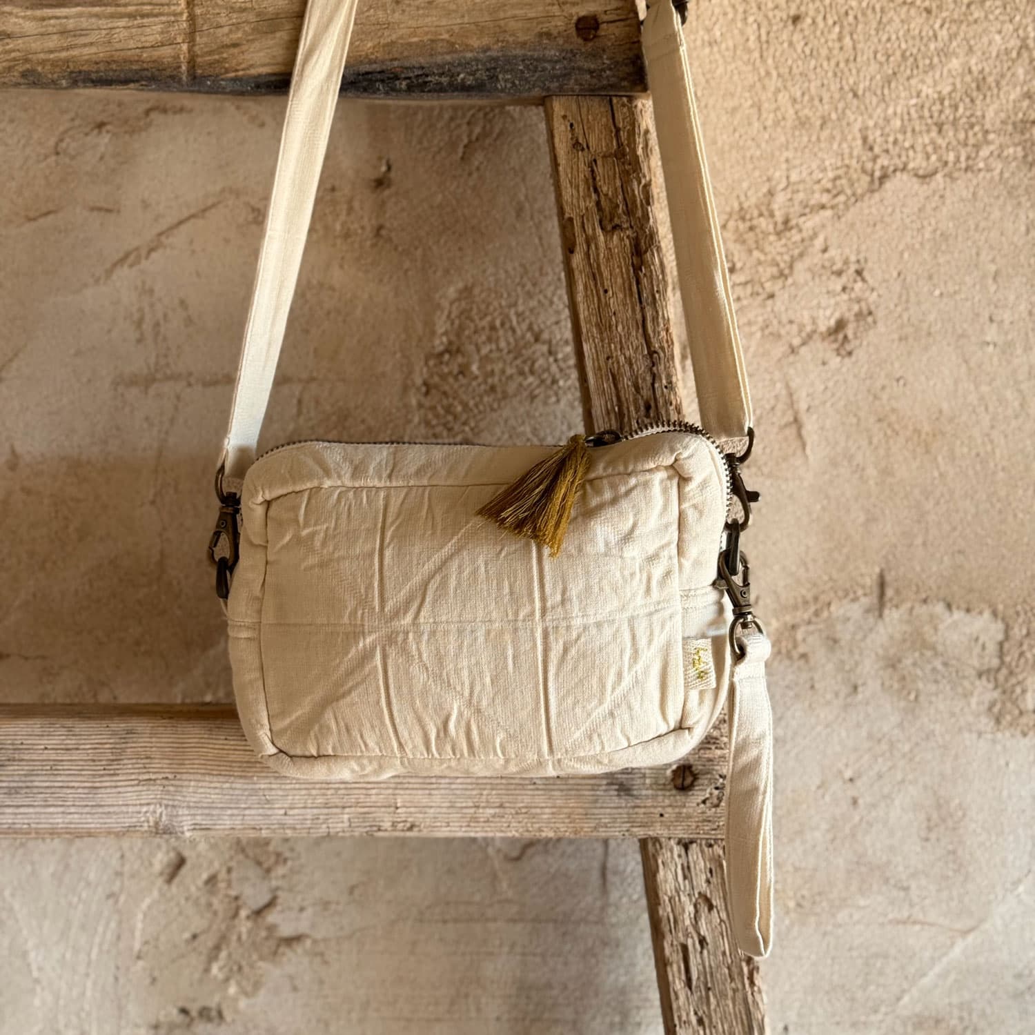 akira-daily-bag-oq-s000-natural-02.jpg