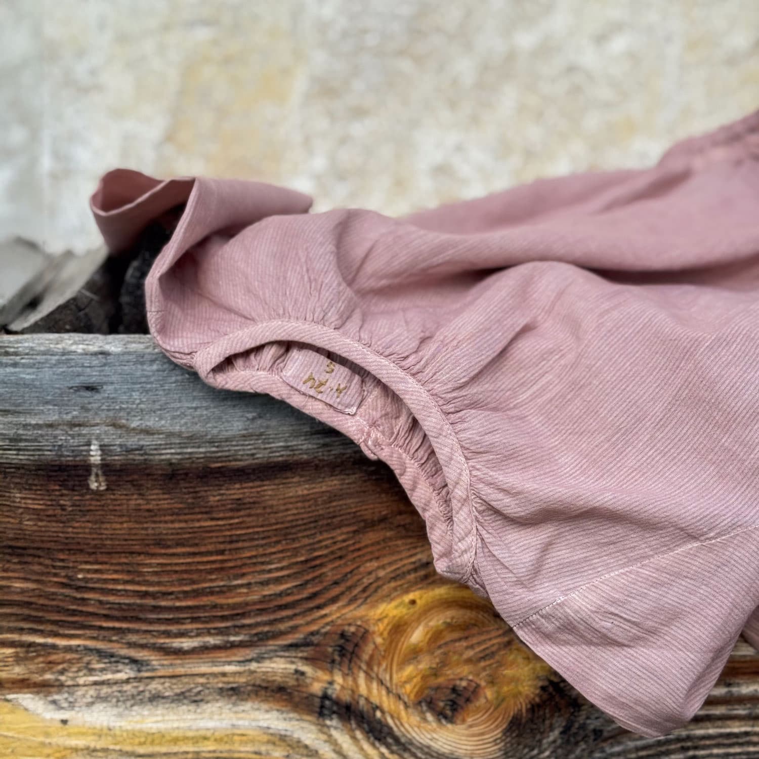 dobby-body-suit-baby-cd-s007-dusty-pink-01.jpg