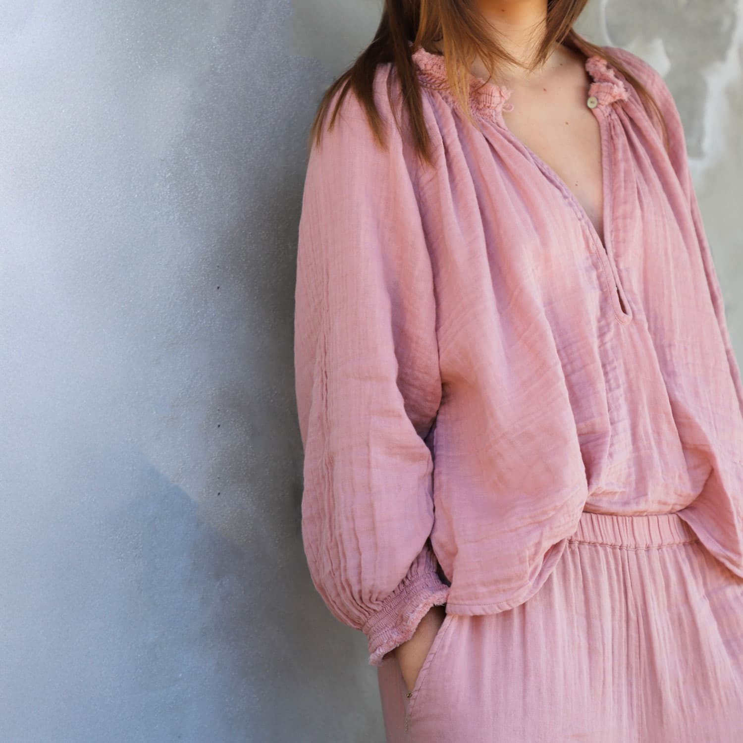 lina-shirt-women-ds-s007-dusty-pink-04_bdaa0109-9bb4-4cac-9556-a53e1975c138.jpg